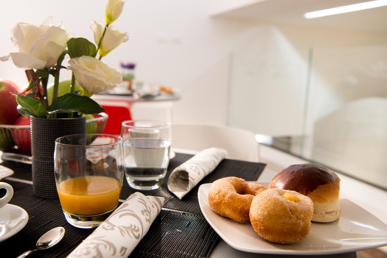 B&B In Centro Palermo Bagian luar foto