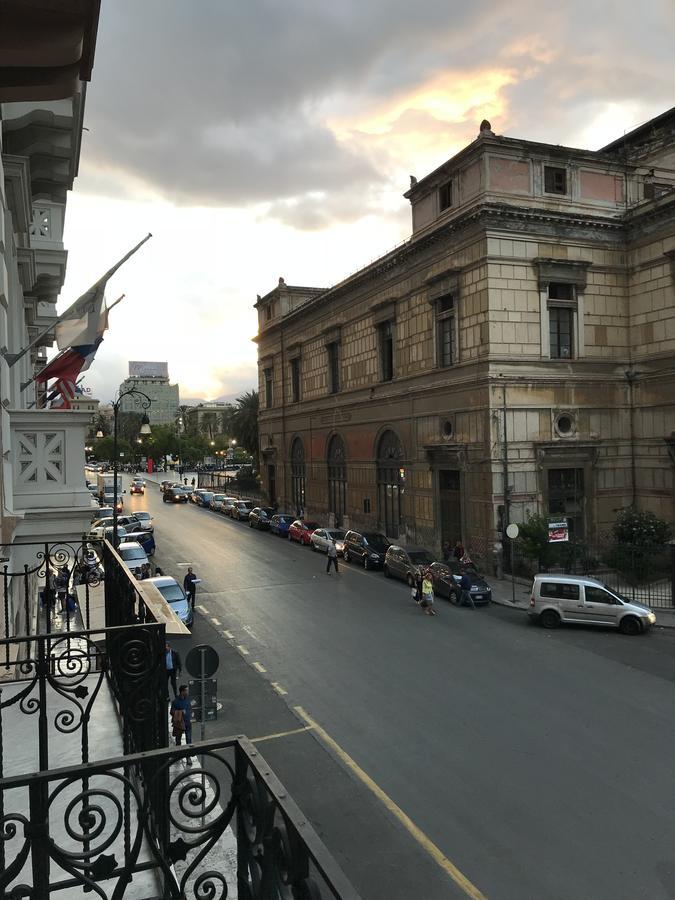 B&B In Centro Palermo Bagian luar foto